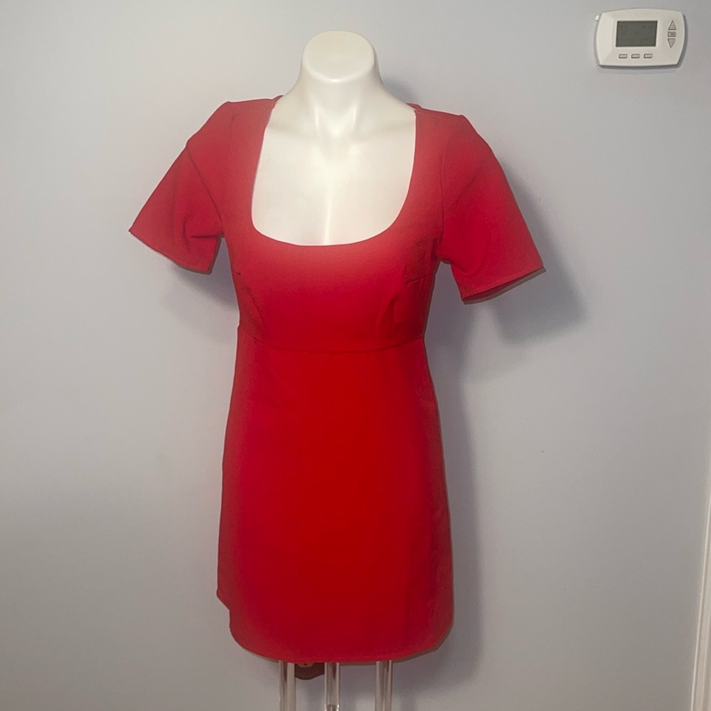 Abercrombie & Fitch ladies NWT short sleeve scoop neck dress. Small.